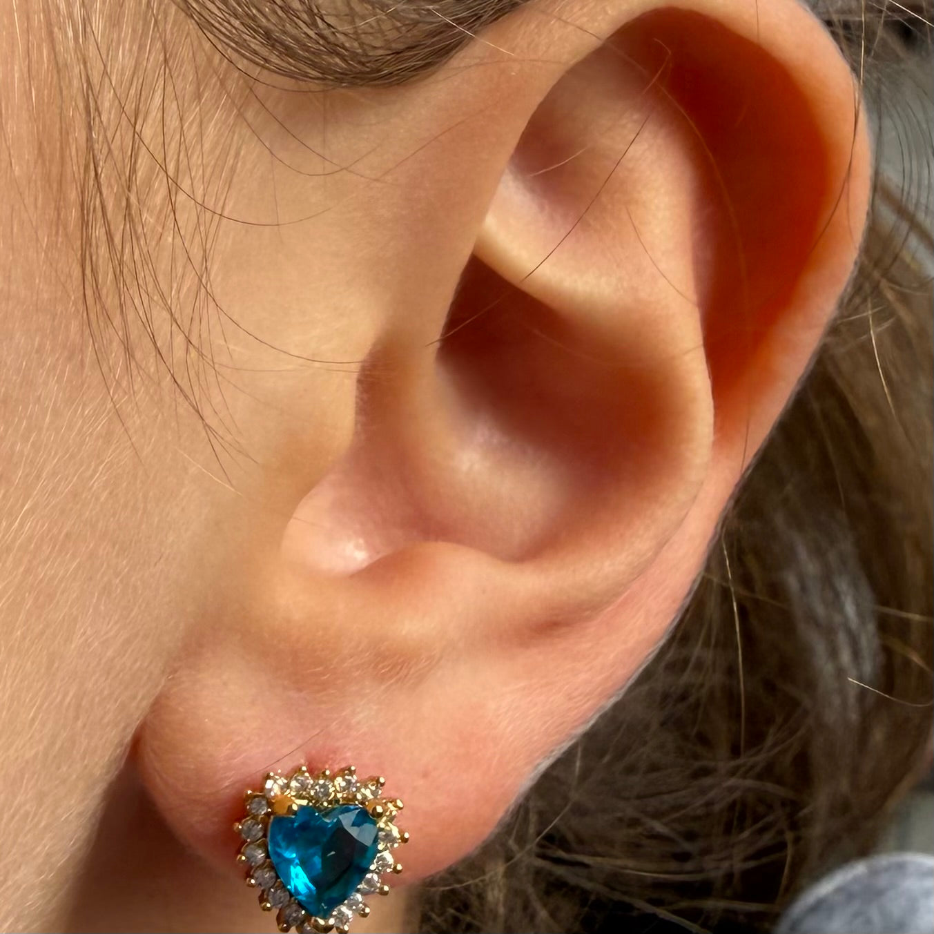 Orecchino heart azul